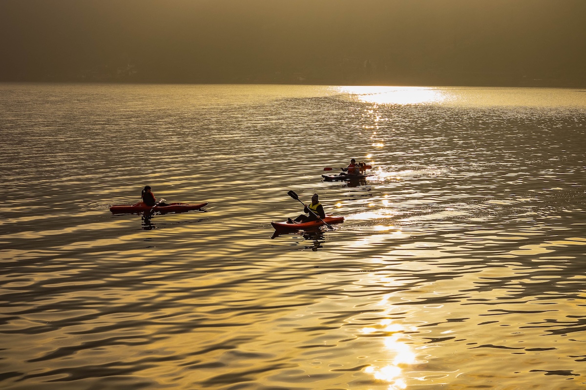 Kayak de mer sur la Côte de Granit Rose, groupe guidé